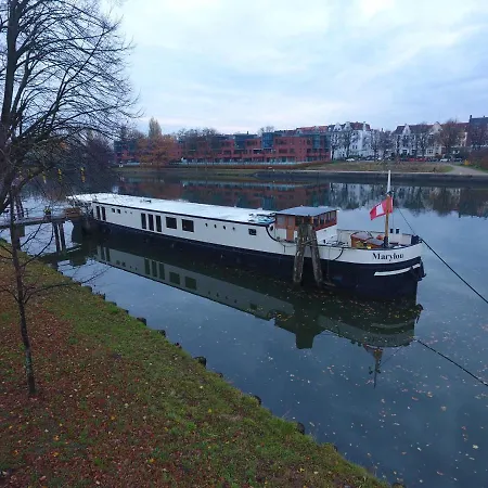 Båthotell Ms Marylou Lübeck